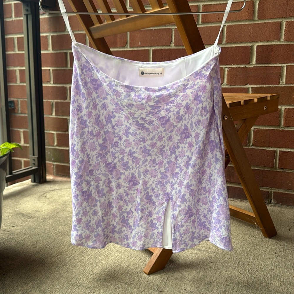 Cute spring skirt!